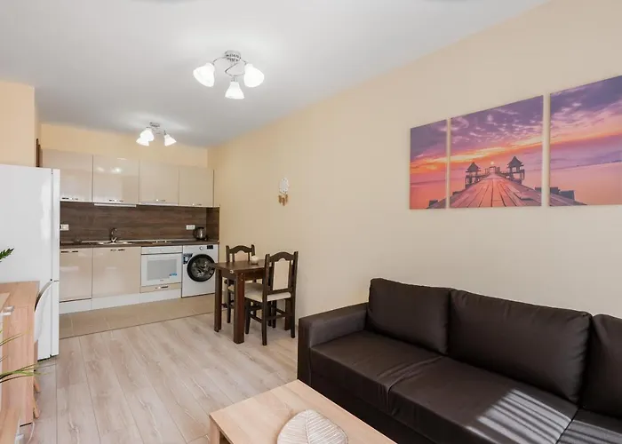 Nomad Haven: 1bd Flat With Balcony & Desk アパート *